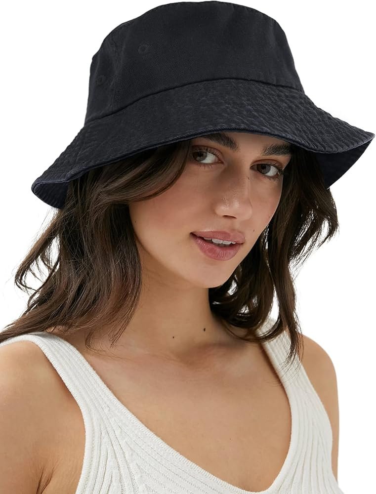 Why Bucket Hat Are Still in Style?